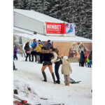 turista surprinsa pe partie cu cizme cu toc si fusta mini cati dintre voi ati marit poza 6786acb7172a5