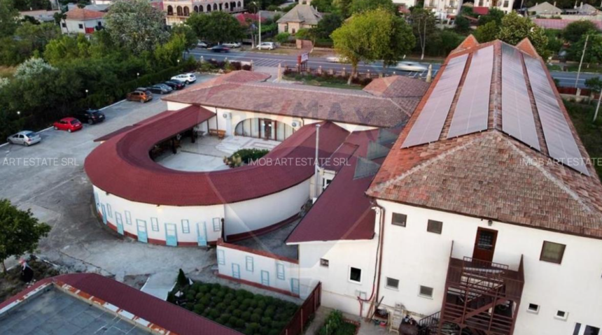 un complex turistic din eforie sud detinut de familia unui consilier local din mangalia este scos la vanzare cati bani cere proprietarul 6798639843363