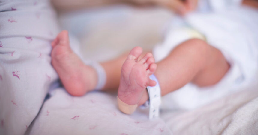 un nou nascut a murit la 17 ore dupa nastere la spitalul targu carbunesti politia a intocmit dosar penal pentru moarte suspecta 678145ef8f86c