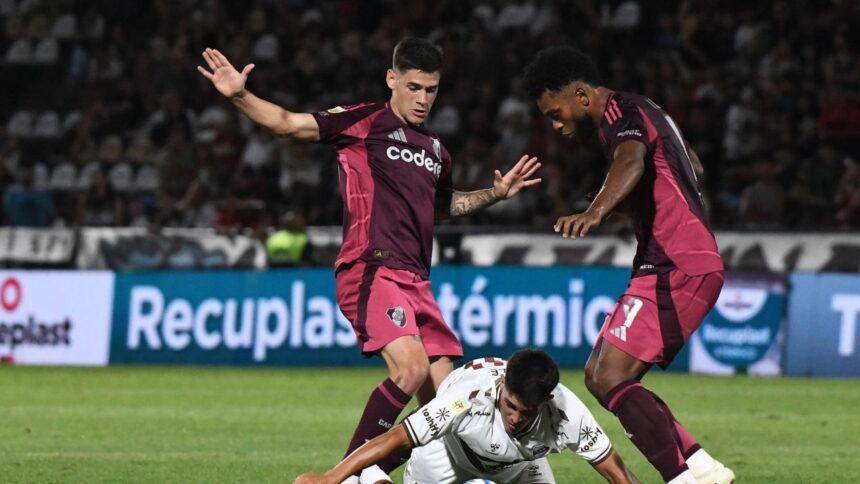 video a inceput campionatul mamut din argentina cu 30 de echipe in prima liga ce au facut boca juniors si river plate 6797290742405