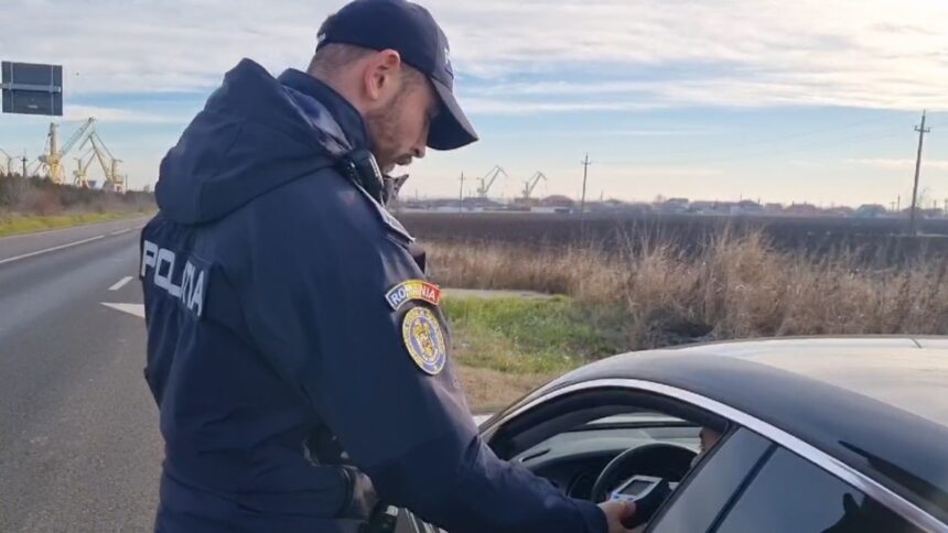 video actiune a politistilor politistilor de frontiera si jandarmilor pe dn 39 pentru combaterea traficului de migranti 6777ab98c6a0f