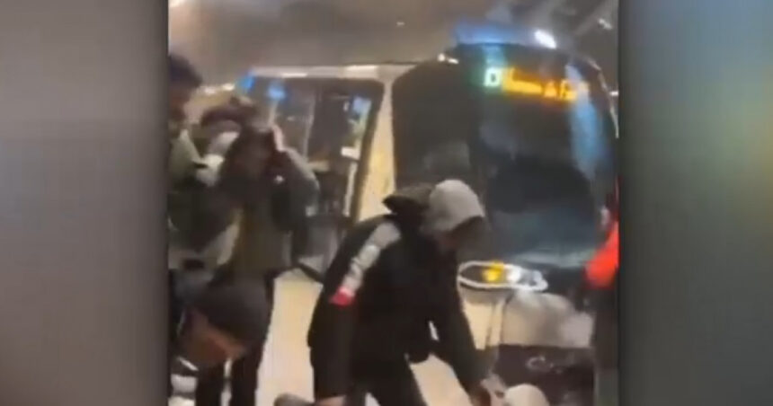 video doua tramvaie s au ciocnit violent in strasbourg sunt zeci de raniti 5 persoane duse la spital in stare grava 6782b3766b024