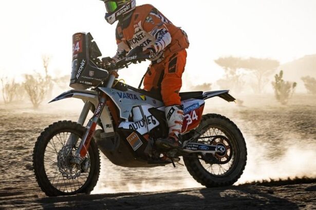 video emanuel gyenes locul 1 la raliul dakar la ce categorie a castigat romanul triumf cu stil 678a5fed5b28f