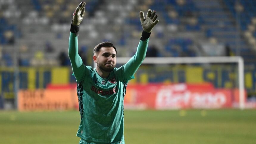 video exclusiv alexandru cel mare ce nota a primit in universitatea craiova dinamo 1 1 alexandru rosca portarul care ia gol doar din penalty 678e1c2f4933c