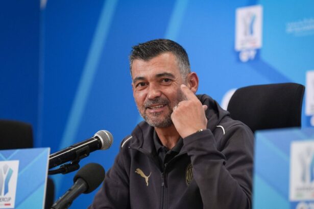 video exclusiv reactia lui sergio conceicao dupa ce a calificat o pe ac milan in finala supercupei italiei exclusiv pe voyo 6778fd2f3b97c