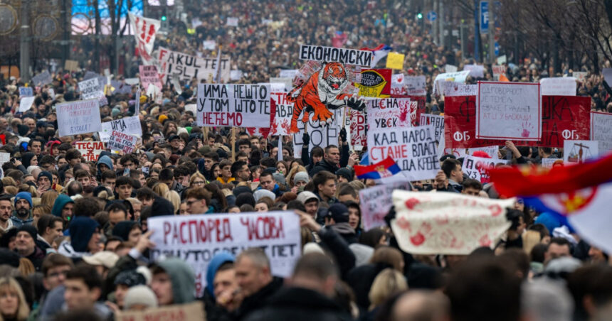 video protest urias si greve punctuale in serbia singurul mod in care le putem arata clar ca nu mai avem timp 6793c24706f69