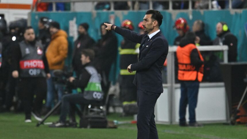 video replica lui elias charalambous dupa ce gigi becali a criticat sistemul de joc folosit de fcsb in meciul cu manchester united 679c7d0fded19