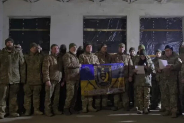 video revolta in armata ucraineana soldatii unui batalion denunta o amenintare directa si ii cer ajutorul generalului sirski 678d62ac313e4