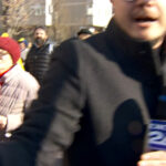 video sustinatorii lui georgescu agresivi cu echipa digi24 la evenimentul din parcul tineretului au tras de camera si au inceput sa injure 6793977c949ec