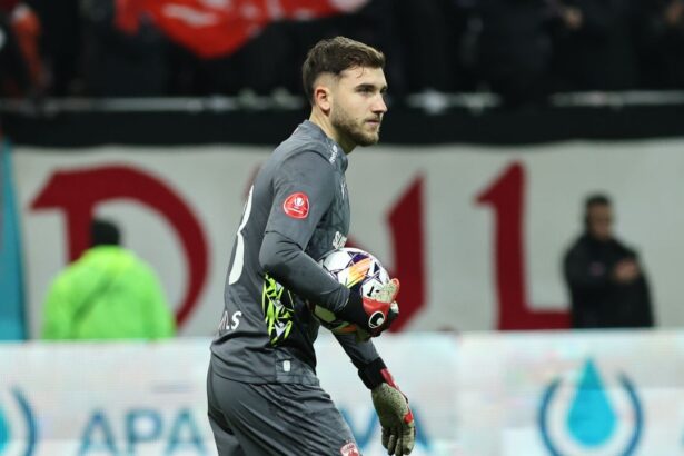 video te gandesti la nationala alexandru rosca portarul lui dinamo a dat un raspuns neasteptat 678e3f580fb17