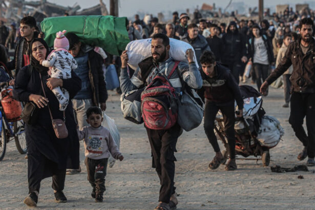 videofoto mii de palestinieni stramutati se intorc in nordul fasiei gaza dupa incheierea unui acord privind ostaticii civili 679768e176370