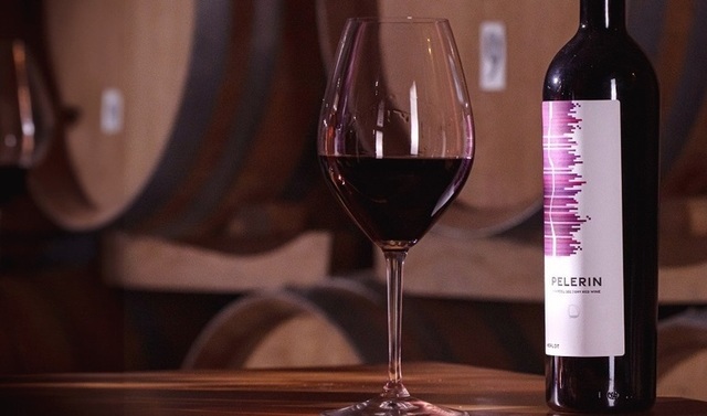 vinul zilei un merlot de la o crama romaneasca cu arome intense de mure cirese negre si prune coapte la care se adauga notele de lemn dulce vanilie ciocolata neagra si cafea 678f48ad6b2ce