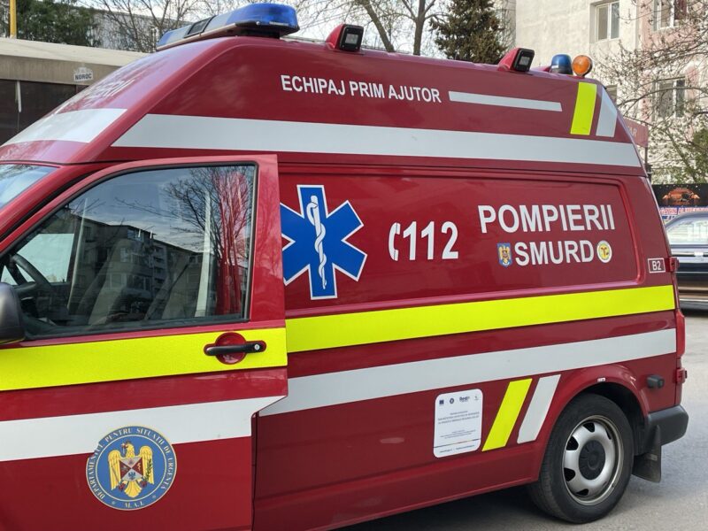 accident rutier pe bulevardul 1 mai vechi la intersectia cu strada plopilor anuntat prin e call 67adde14e5ab0