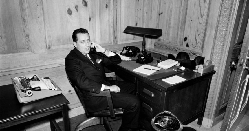 agentul fbi clint hill care a incercat in zadar sa l salveze pe presedintele j f kennedy a incetat din viata 67bd7dafb81ef