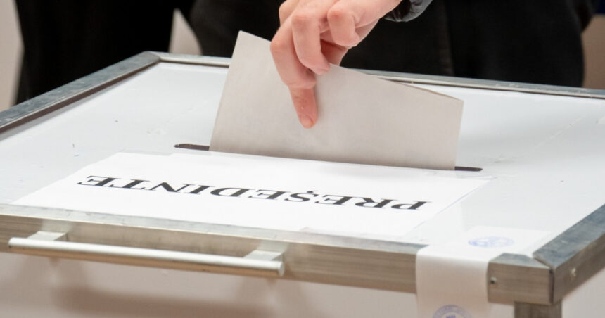 alegeri prezidentiale 2025 peste 2 000 de romani din strainatate inscrisi pana acum pentru votul prin corespondenta 67a787e831266