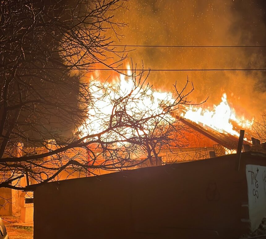 alerta arde o casa din satul mosneni comuna 23 august 67a7b39008d30