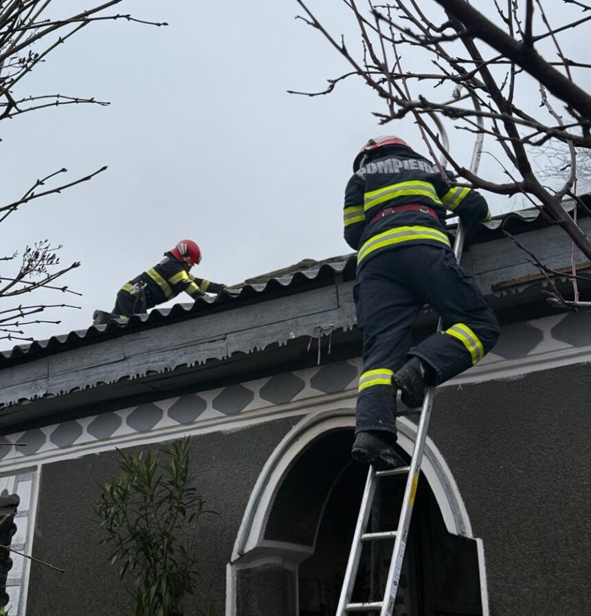 alerta in ghindaresti arde o casa de pe strada scolii 67adccc962eaf