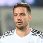 alex chipciu i a facut praf pe toti in 5 minute sageti spre sumudica si declaratii acide catre cartu poti sa fii legenda beata pe aici sa ti iei de gat fostii jucatori 67a3d5f2d4f5d