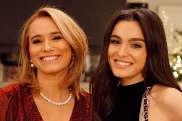 alexia eram singura de valentines day cum a reactionat andreea esca atunci cand a vazut colectia de haine a fiicei sale i a placut mult un tricou cu un tomberon 67ae0d9342e3b