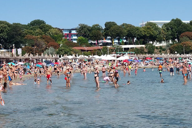 anul trecut a crescut numarul turistilor la constanta 30 din rezervari prin vouchere de vacanta 67a327d0c2bbd