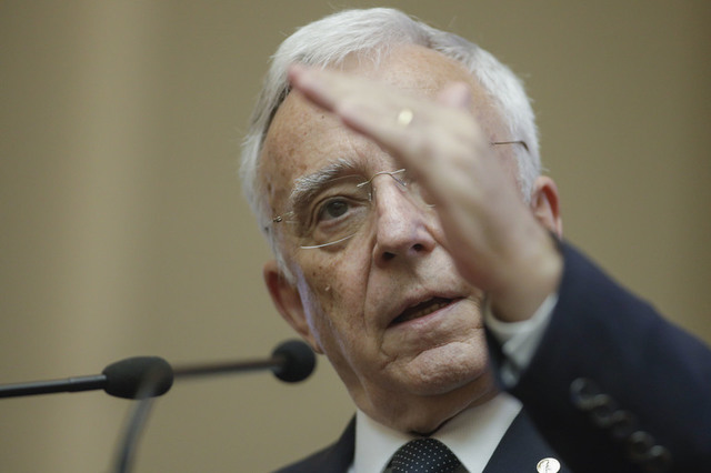 bnr a revizuit in crestere prognoza de inflatie isarescu trecem la un deficit de cerere dobanzile mai ridicate din cauza tensiunilor politice interne nu vrem sa facem invitatii la deprecierea cur 67b30b5380af5