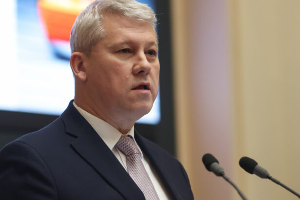 catalin predoiu spune ca e loc de mai bine in recuperarea prejudiciilor adevarul este ca foarte multi raman cu foarte multi bani 67c055af58539