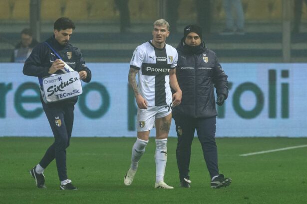 ce au scris italienii despre valentin mihaila dupa ce romanul s a rupt in parma lecce cu siguranta 679dc7aff3253
