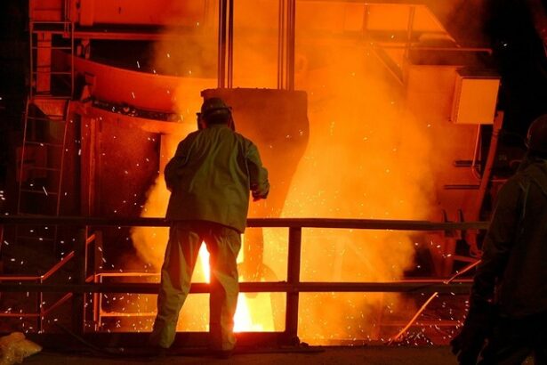 cifra de afaceri din industrie pe total a crescut in 2024 industria energetica a scazut 67b6eaeb5d8e6