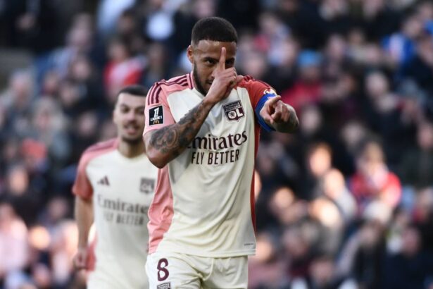 cine este olympique lyon viitoarea adversara a lui fcsb din europa league si fosta multipla campioana in ligue 1 67b8768738a41