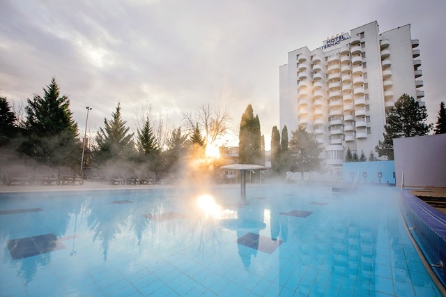 confirmare gigantul hotelier accor vine la baile