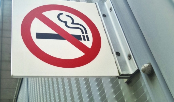 constanta campanie de informare cu privire la consumul de tutun in spatiile publice inchise amenzile pot ajunge la 15 000 de lei 67c15f7eddbea