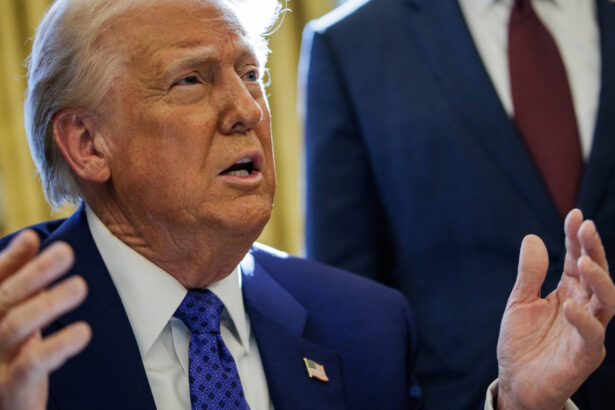 cum a explicat casa alba o vanataie mare care a aparut pe mana lui donald trump 67beb62e34aec