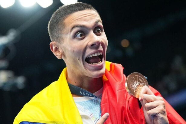 david popovici a visat in copilarie sa devina calugar shaolin si gunoier mi se parea extraordinar dezvaluiri haioase ale campionului olimpic 67a46927b0d7a
