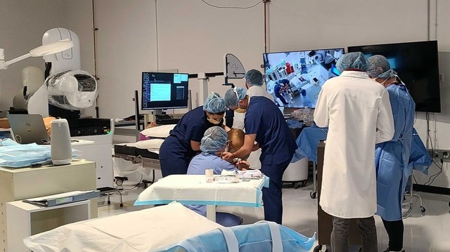 doge a concediat 20 de angajati ai fda care examinau compania de implanturi cerebrale a lui elon musk 67b595c91298a
