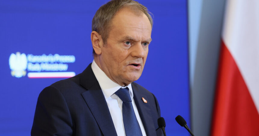 donald tusk anunta ca varsovia va investi o suma record in 2025 in ce sector vor merge cei mai multi bani 67aa1d6a8137e