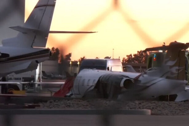 doua avioane s au ciocnit pe pista unui aeroport din arizona un om a murit si 3 sunt raniti 67aaff3445268
