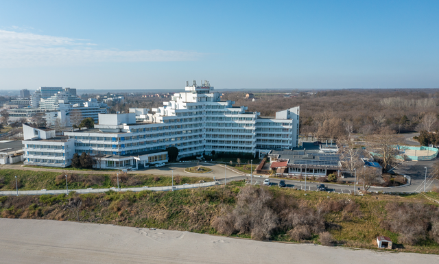 foto anca nedea director general hotel opal cap aurora anunta odata ce vom reusi sa luam in exploatare plaja si finalizarea investitiilor strategice targetam trecerea la standard de 4 stele 67bd58104dfc9