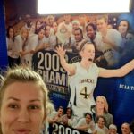 foto aniversare de hall of fame gabriela marginean onorata de colegiul drexel chiar de ziua ei maioul cu numarul 44 a fost retras 67b0519c405aa