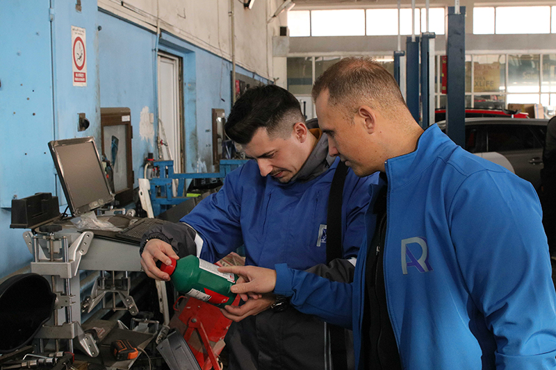 foto avertisment rar componentele auto omologate dar montate la ateliere clandestine nu garanteaza o lucrare de calitate 67bc66aad203c