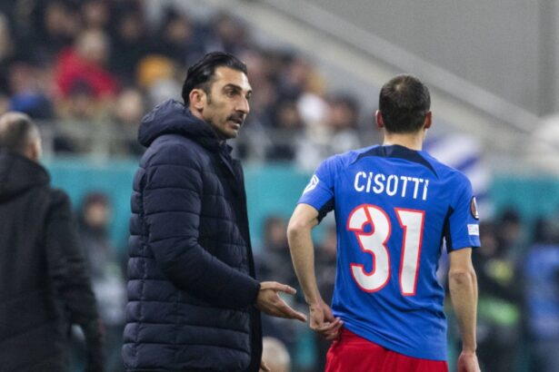 foto fotografia postata de contul oficial europa league dupa golul marcat de juri cisotti impotriva lui paok cel mai bun italian din lume 67b783f2245a5