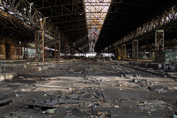 foto primaria sectorului 3 lanseaza un nou demers pentru a transforma fosta hala malaxa in centru comercial una din cele mai mari si moderne hale industriale din europa anilor 30 67b59cc8f137f