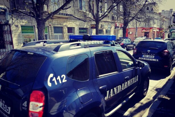 foto trei tineri din medgidia au fugit cand i au vazut pe jandarmi aveau si motive 67b300eb4287e