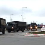foto video atentie soferi trafic ingreunat in constanta din cauza unui convoi militar 679e3d38ca035