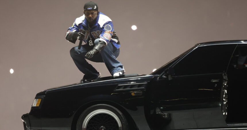 galerie foto cel mai prost show din istorie kendrick lamar criticat dur pentru prestatia de la super bowl 2025 67af086420e53