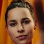 galerie foto lena oberdorf de la bayern munchen scandalizata de voyeurii din fotbal cand ridic bluza 67a608694af82