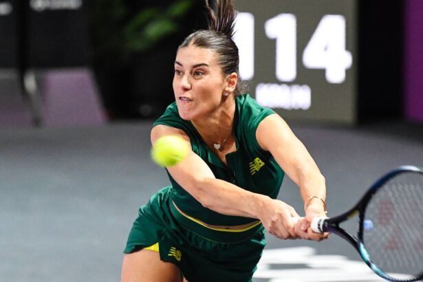 galerie foto sorana cirstea epuizata de organizatori la dubai timp minim de odihna pentru sportiva din romania intre doua tururi 67b5de1860161