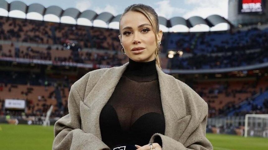 galerie foto toate privirile au fost atintite asupra ei cum a aparut diletta leotta direct pe teren la ac milan inter 67a0c60faf845
