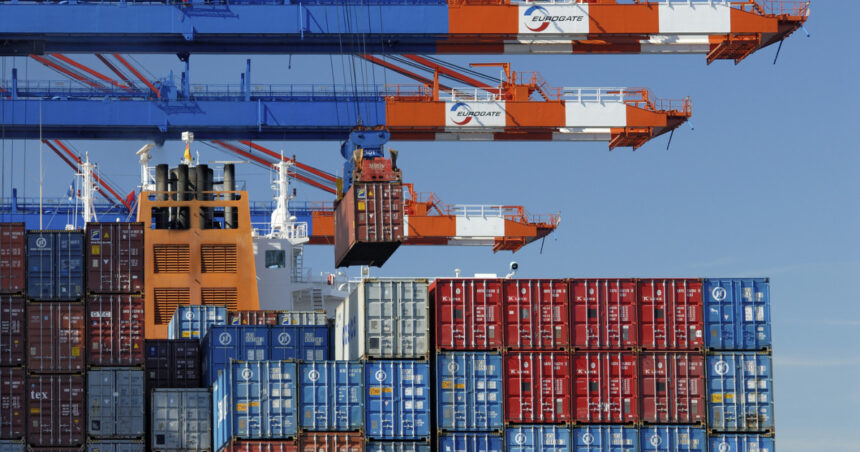 germania a avut in 2024 un excedent comercial record in relatia cu sua ceea ce ar putea alimenta tensiunile dintre trump si ue 67a5d803a44c1