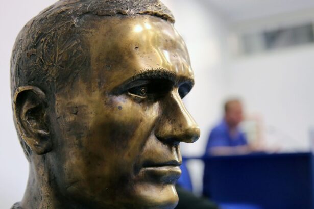 hagi 60 sase declaratii ale unor personalitati din fotbalul romanesc pentru numarul 10 al romaniei 67a38c1f53d3e