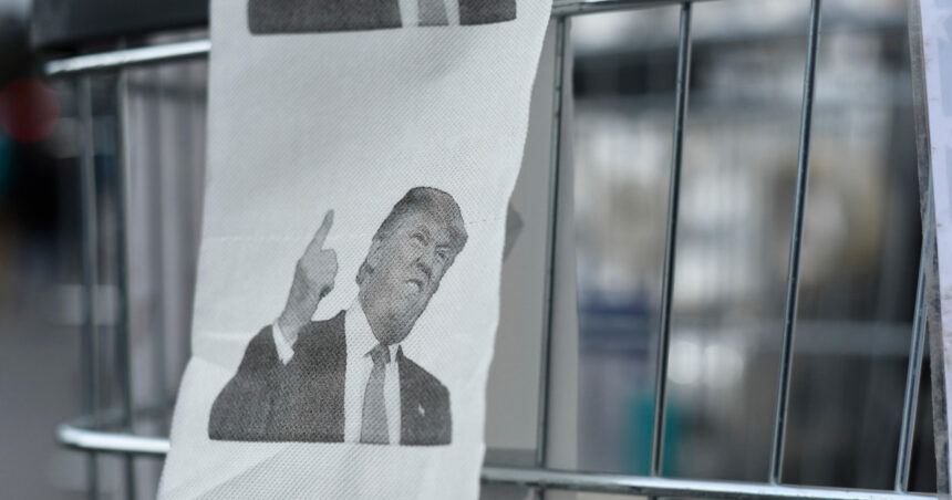 hartia igienica si rezistenta anti trump cum a ajuns un manual de sabotaj din anii 1940 cea mai citita carte din sua 67a8465d025fe
